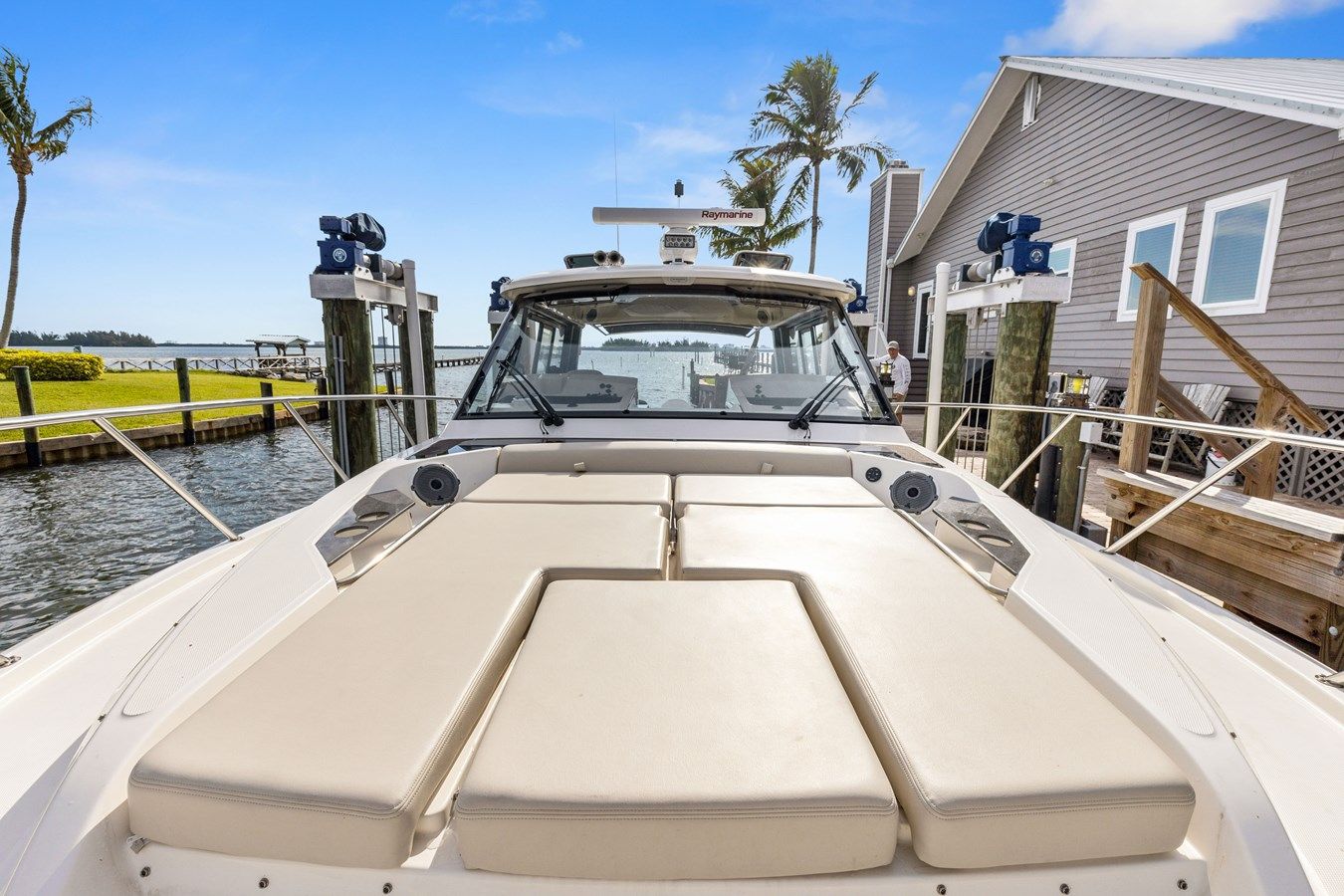 Lobo Del Mar II - Boston Whaler yacht sale