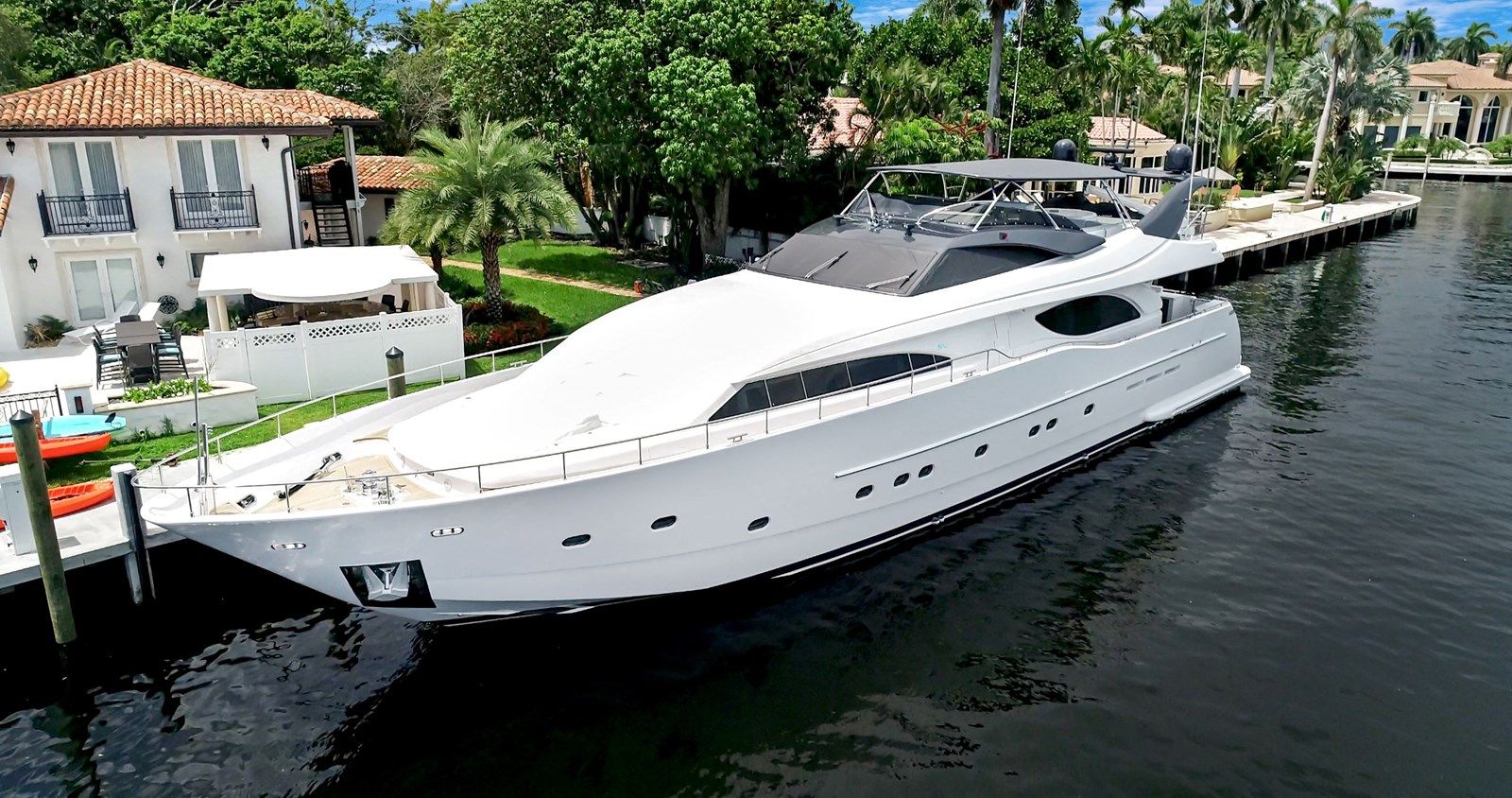 the best price on El Ladrillo III 94