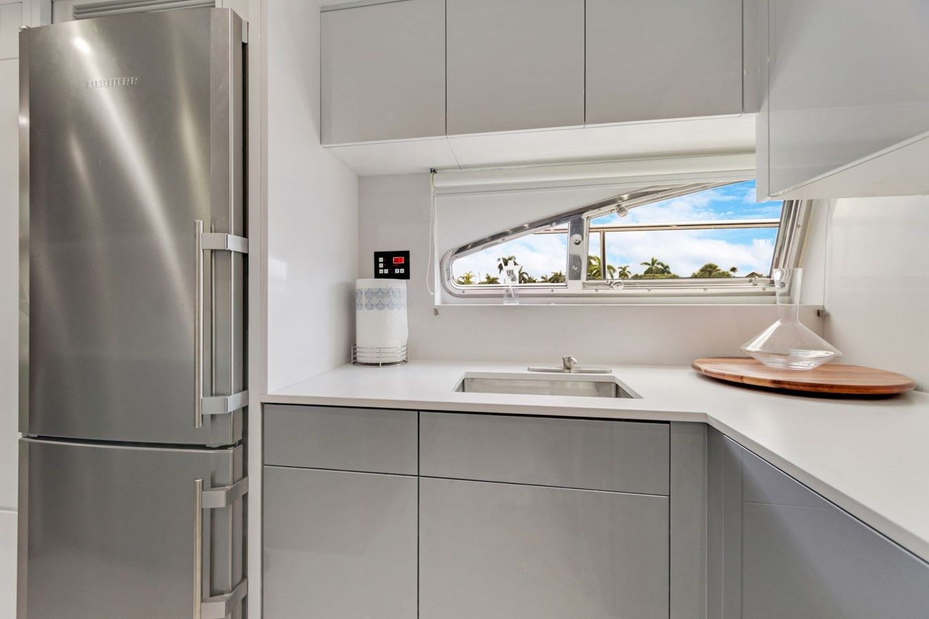 the best price on El Ladrillo III - Ferretti Yachts