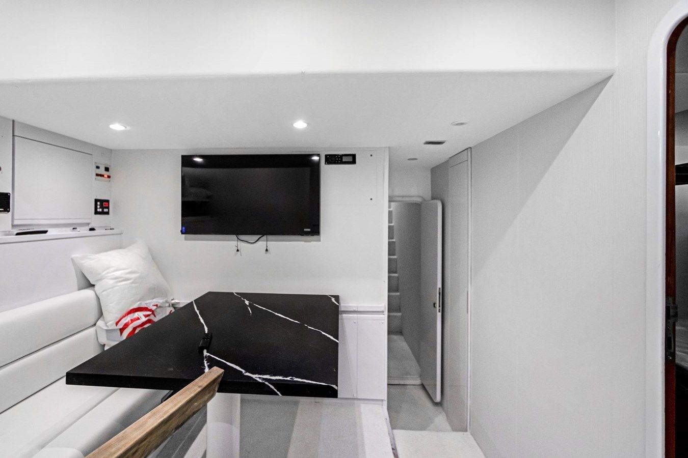 the best price on El Ladrillo III