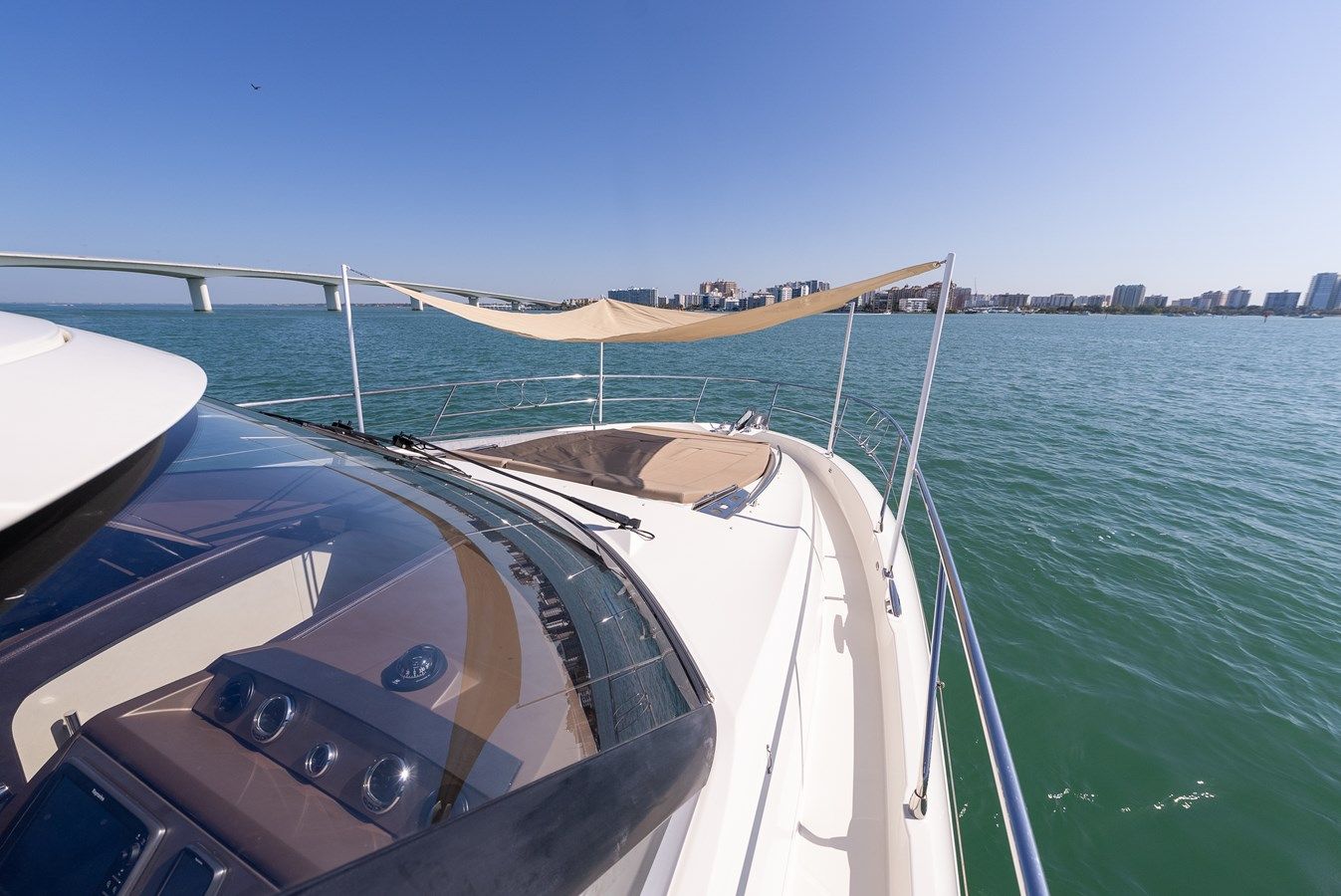 Купить яхту Tinka - PRESTIGE в Shestakov Yacht Sales