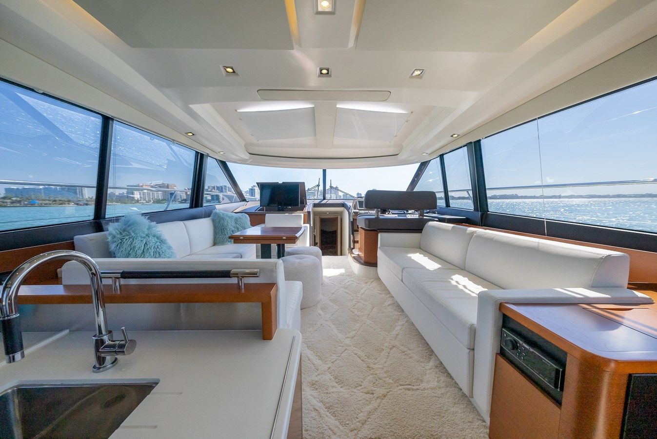 Купить яхту Tinka 55 в Shestakov Yacht Sales