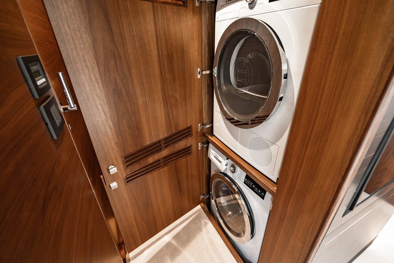 Buy a yacht Chaos - PRINCESS VIKING