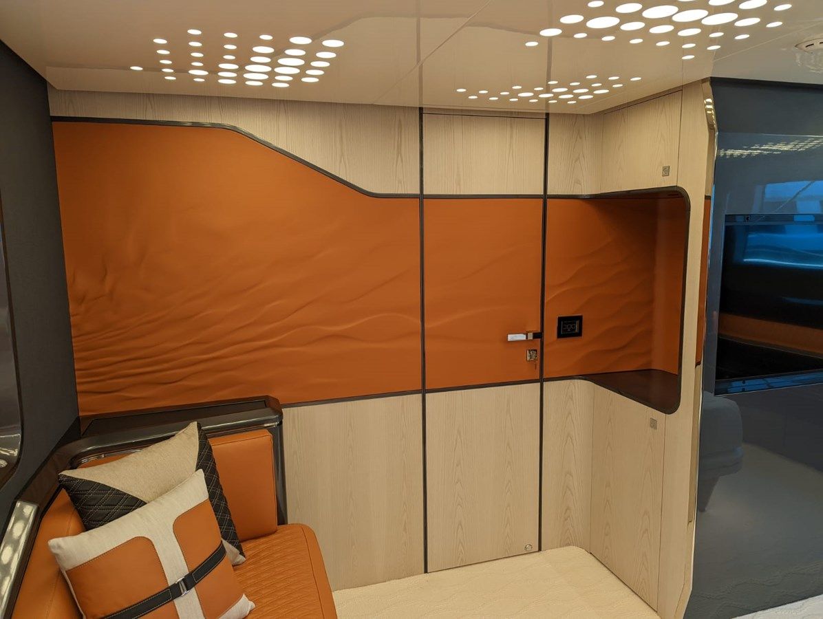 Купить - 677 Coupe