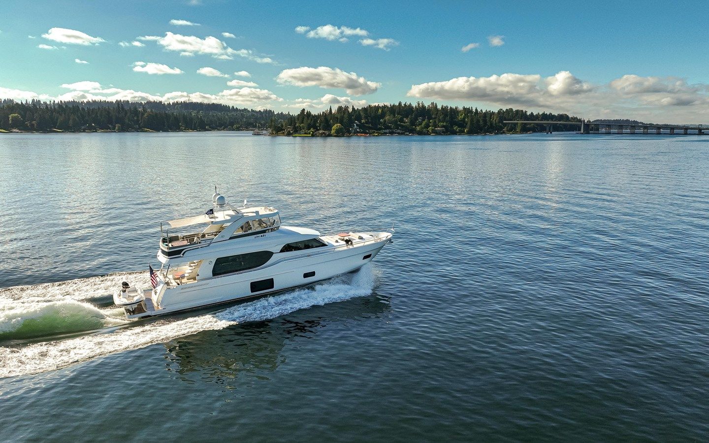 best yacht sales deals Liv Mas - Ocean Alexander