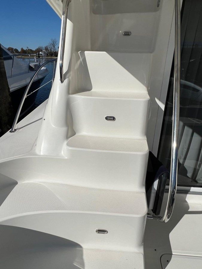 best yacht sales deals SUMMER SANITY VI 44 Sedan Bridge