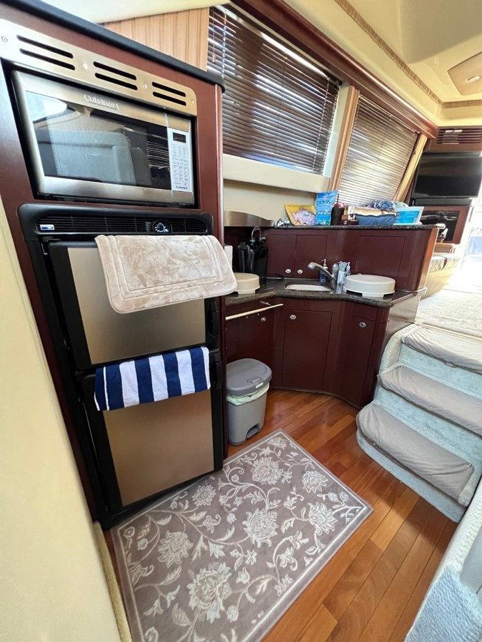 the best price on SUMMER SANITY VI 44