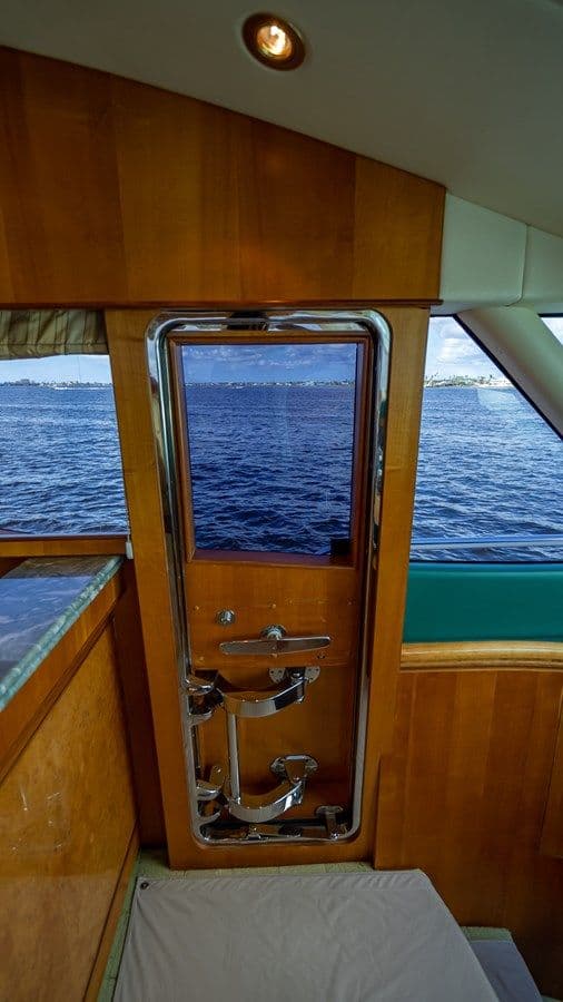 Стоимость яхты UNBRIDLED