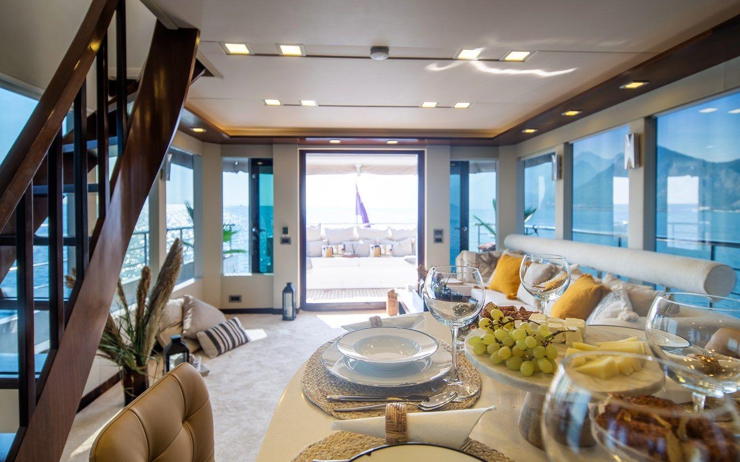 DZAM - Bering Yachts