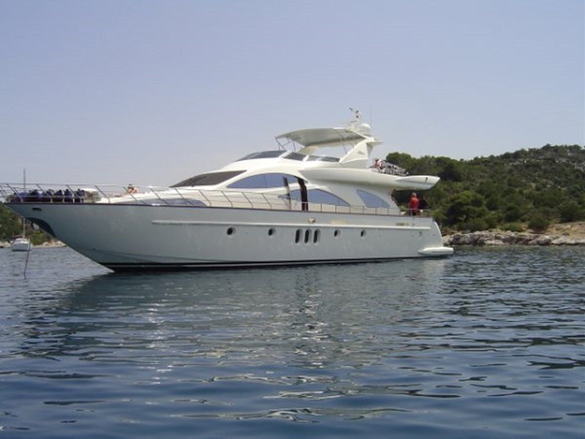 Buy a FREE SPIRIT - Azimut Yachts at Shestakov Yacht Sales