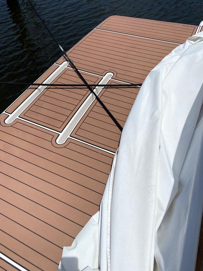 Buy a yacht OSPREY 44