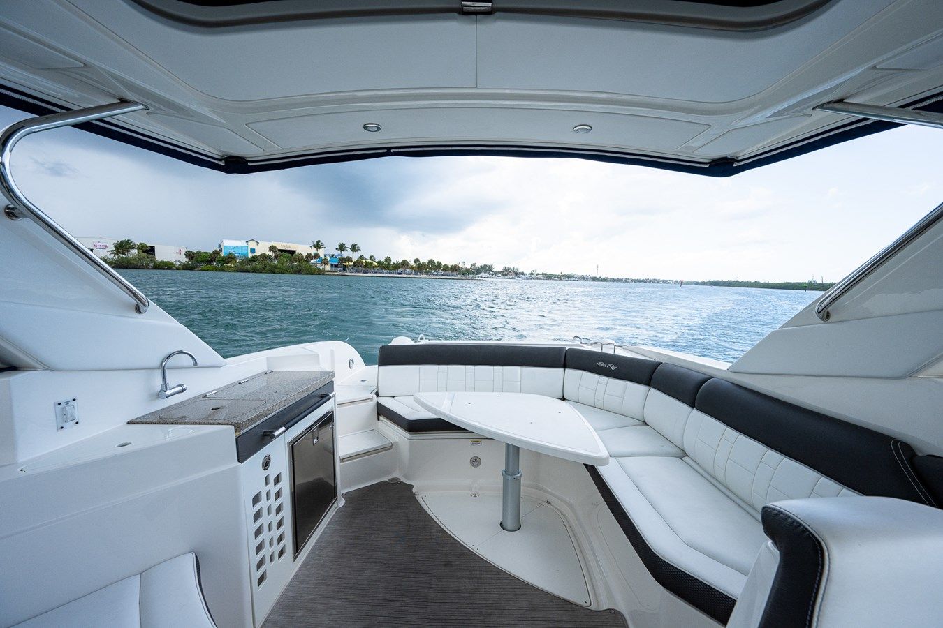 the best price on Irish Eyes III 35