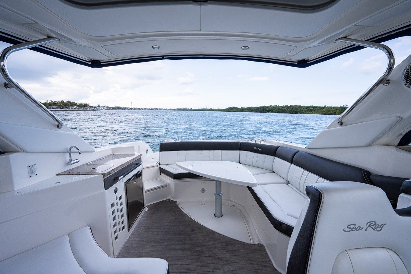 Buy a yacht Irish Eyes III - SEA RAY