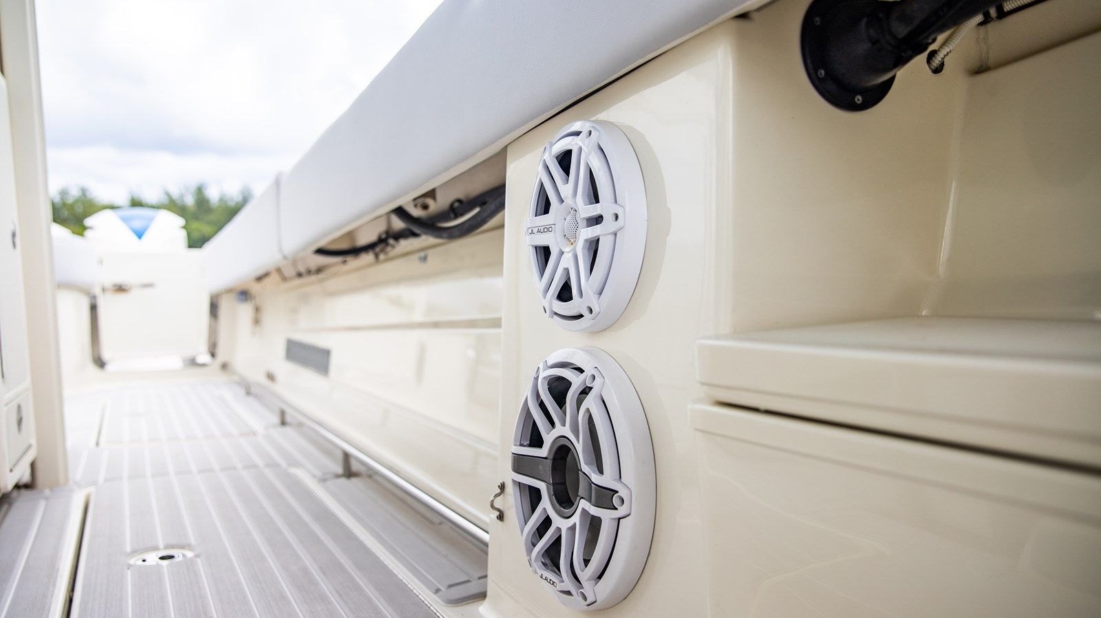 best yacht sales deals 4200 Siesta Siesta