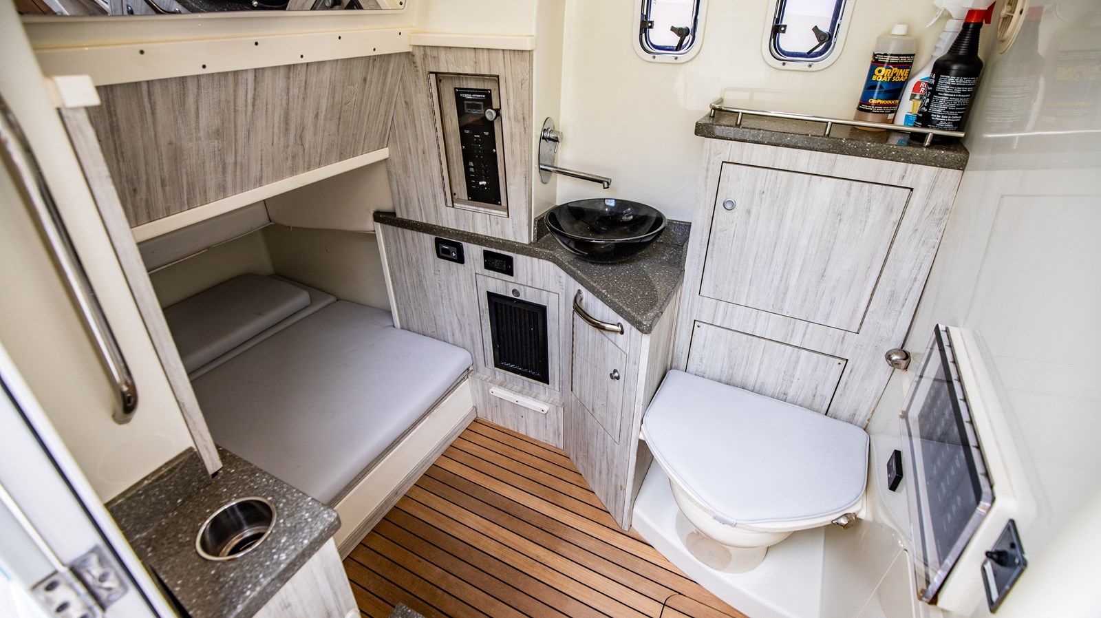 the best price on 4200 Siesta - HYDRA-SPORTS