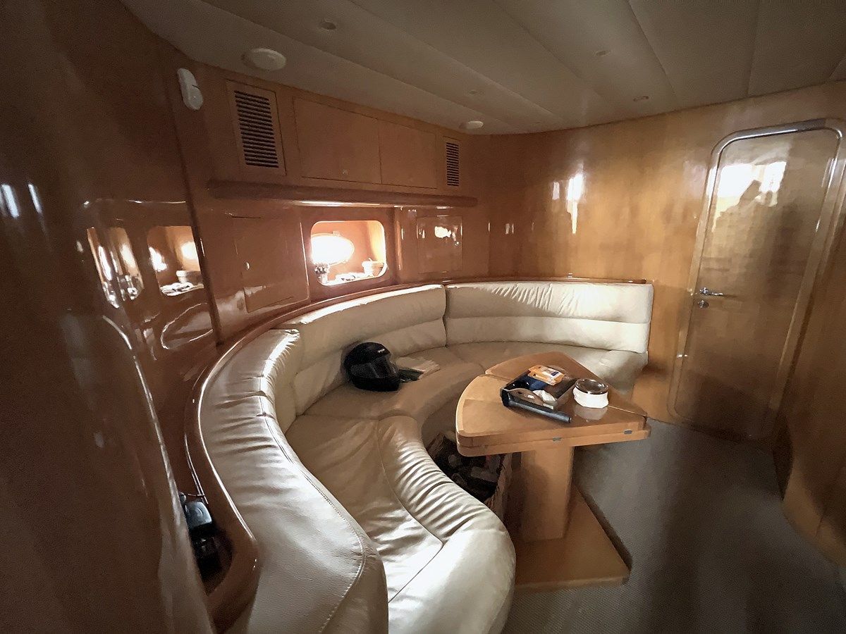 Стоимость яхты Acquadance - UNIESSE