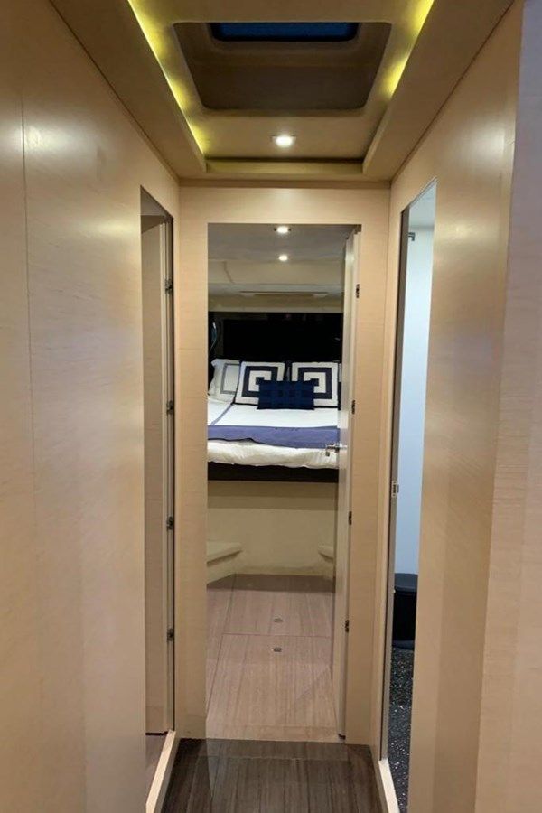 Buy a INFINITO 58 at Shestakov Yacht Sales