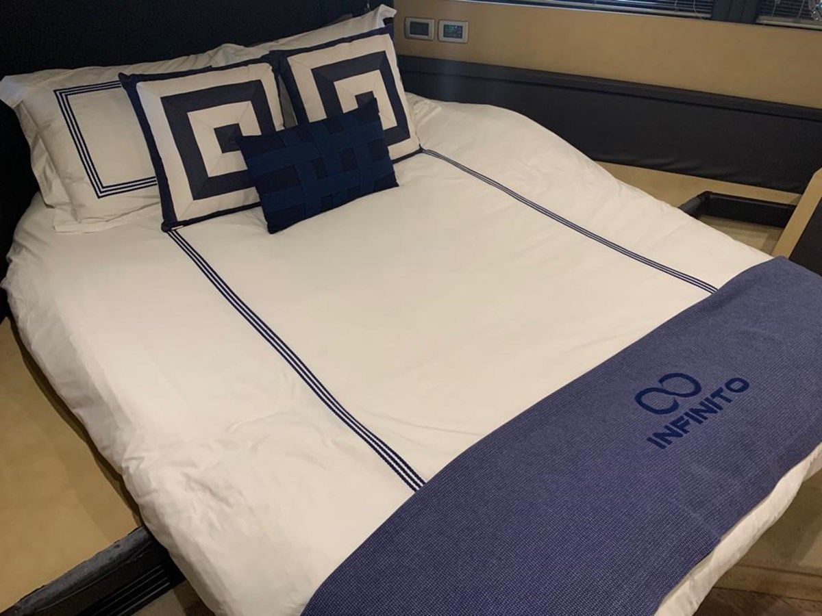 Buy a INFINITO - Cranchi at Shestakov Yacht Sales