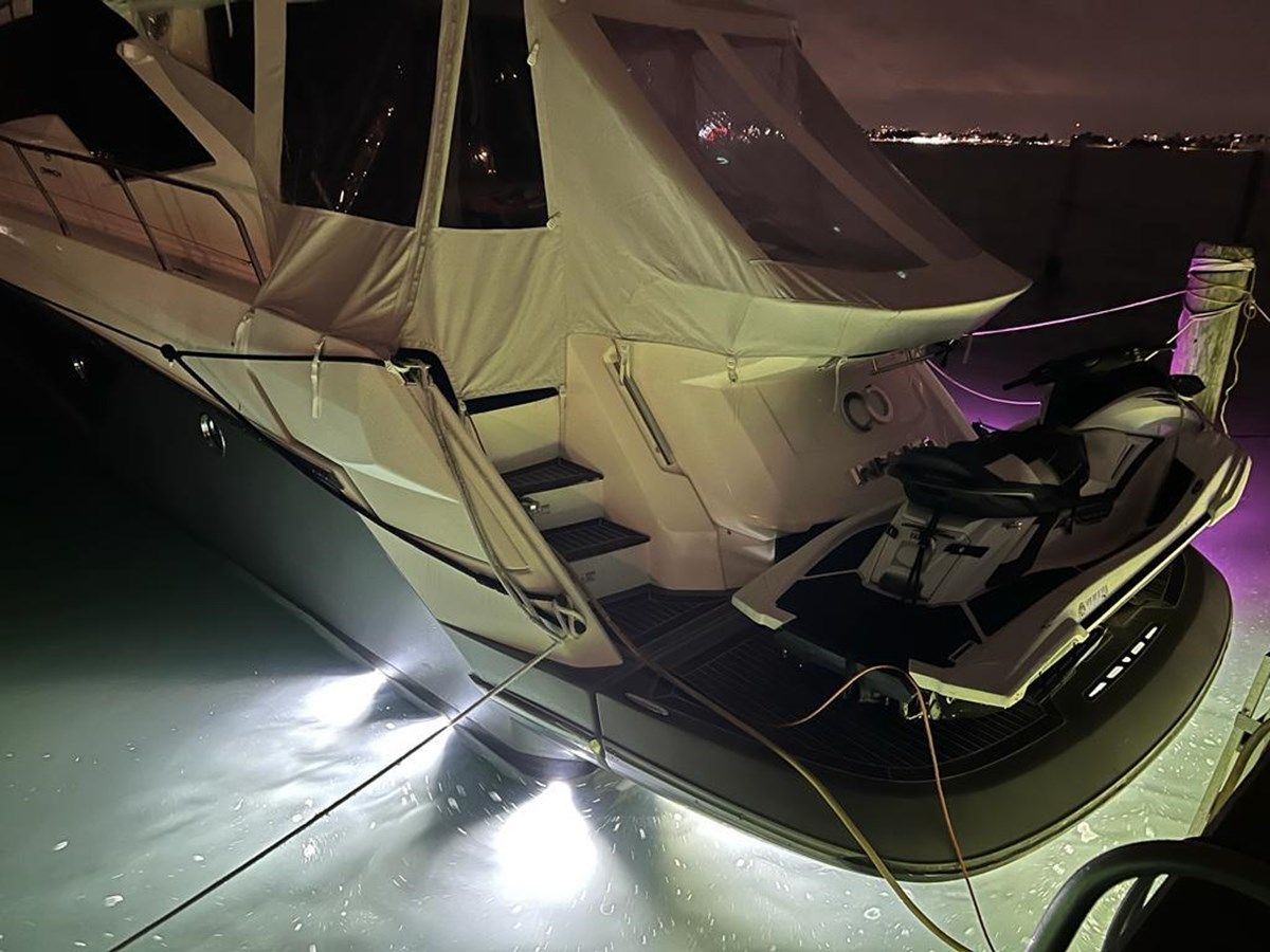 INFINITO - Cranchi yacht sale