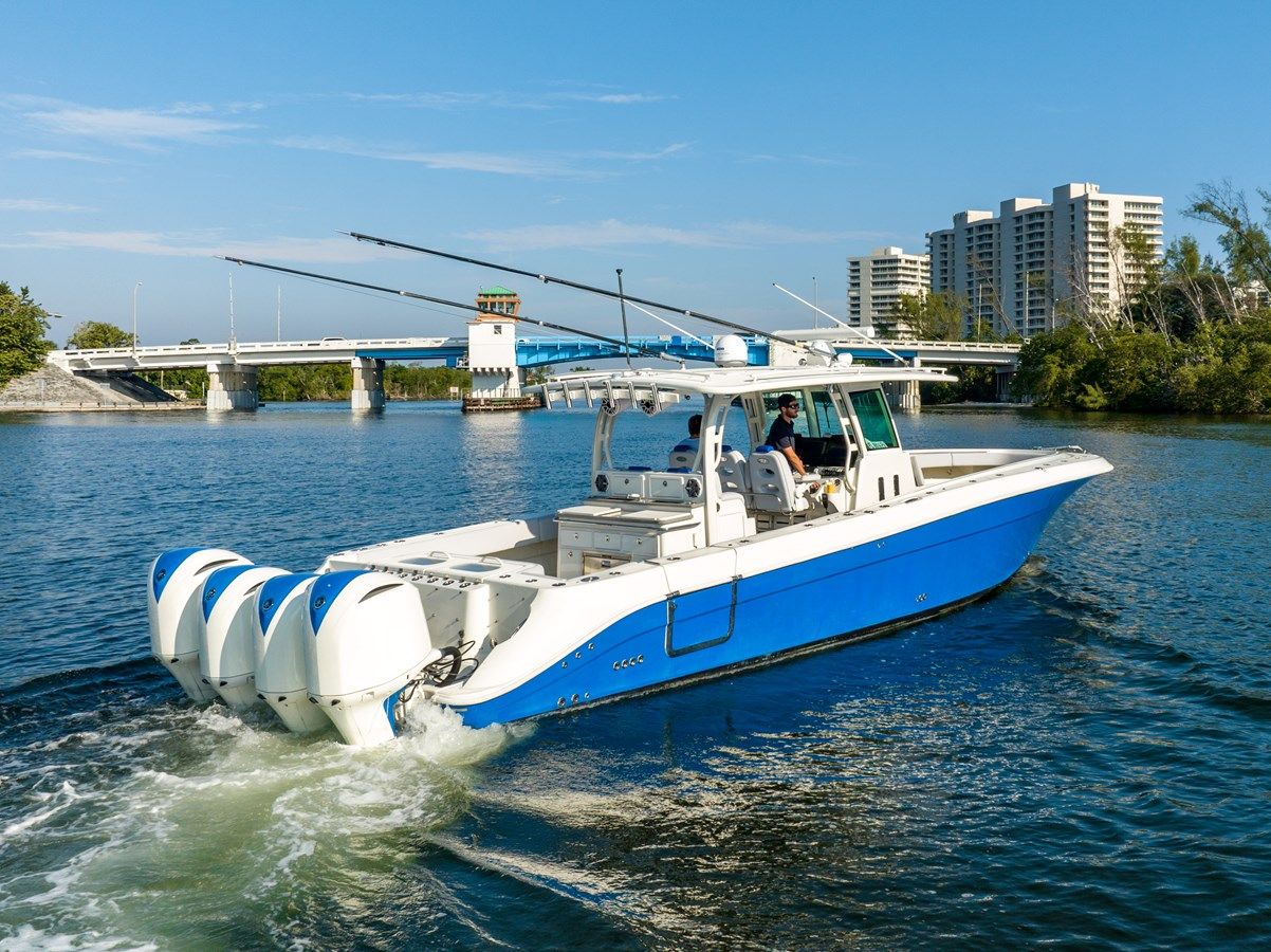 Buy a 4200 Siesta at Shestakov Yacht Sales