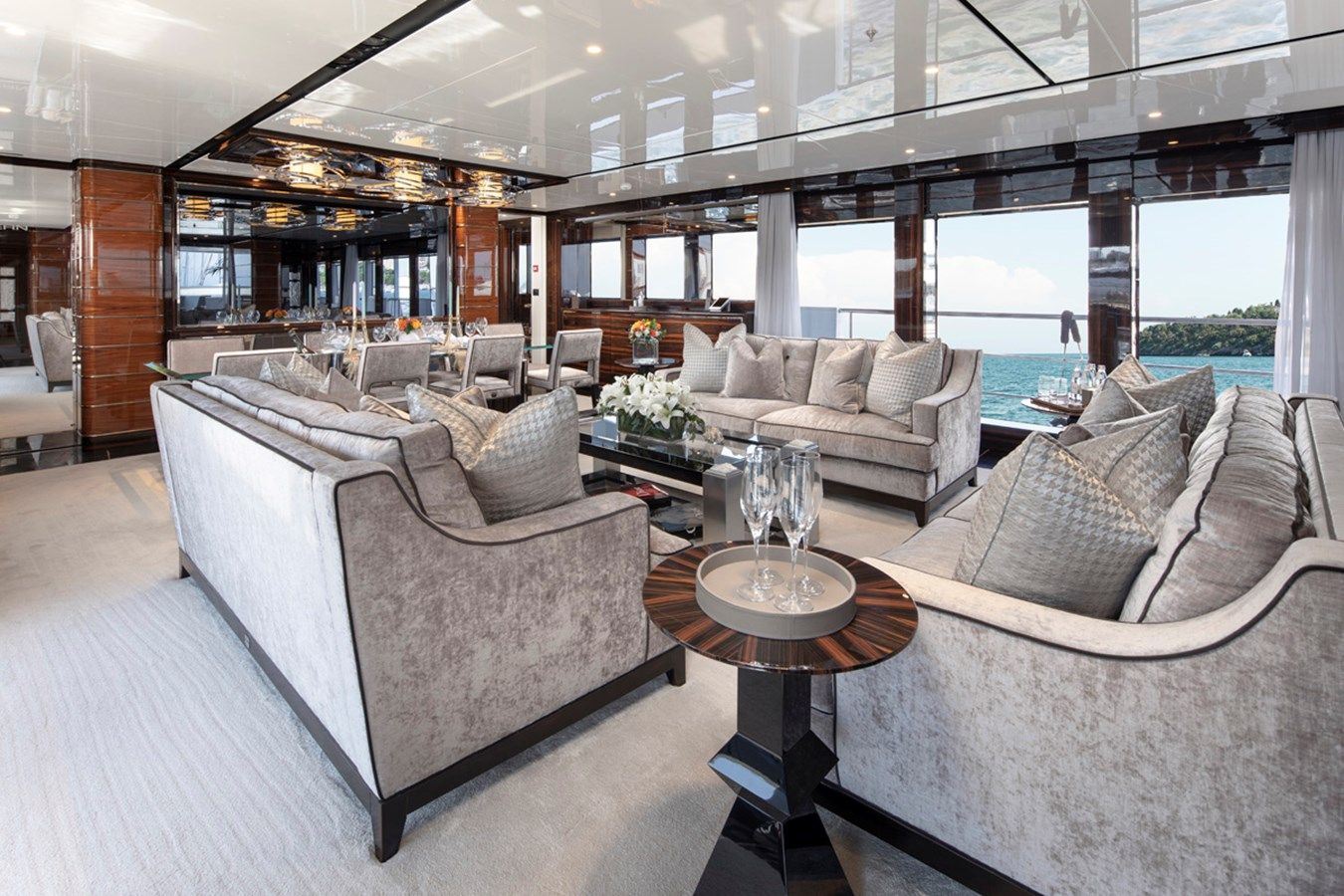 STERN 162 yacht sale
