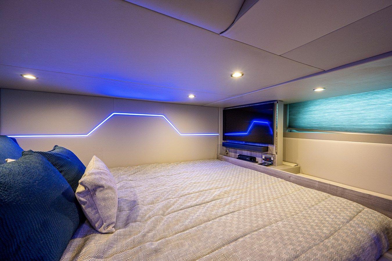 Buy a yacht 430 SSC - Formula Boats