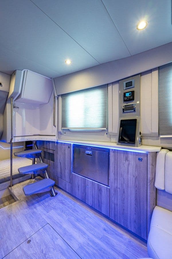 Buy a 430 SSC at Shestakov Yacht Sales