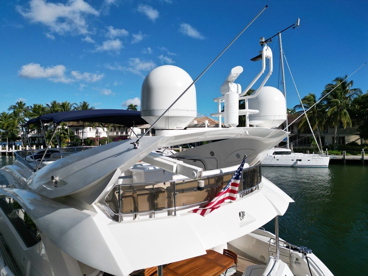 best yacht sales deals Bella 82