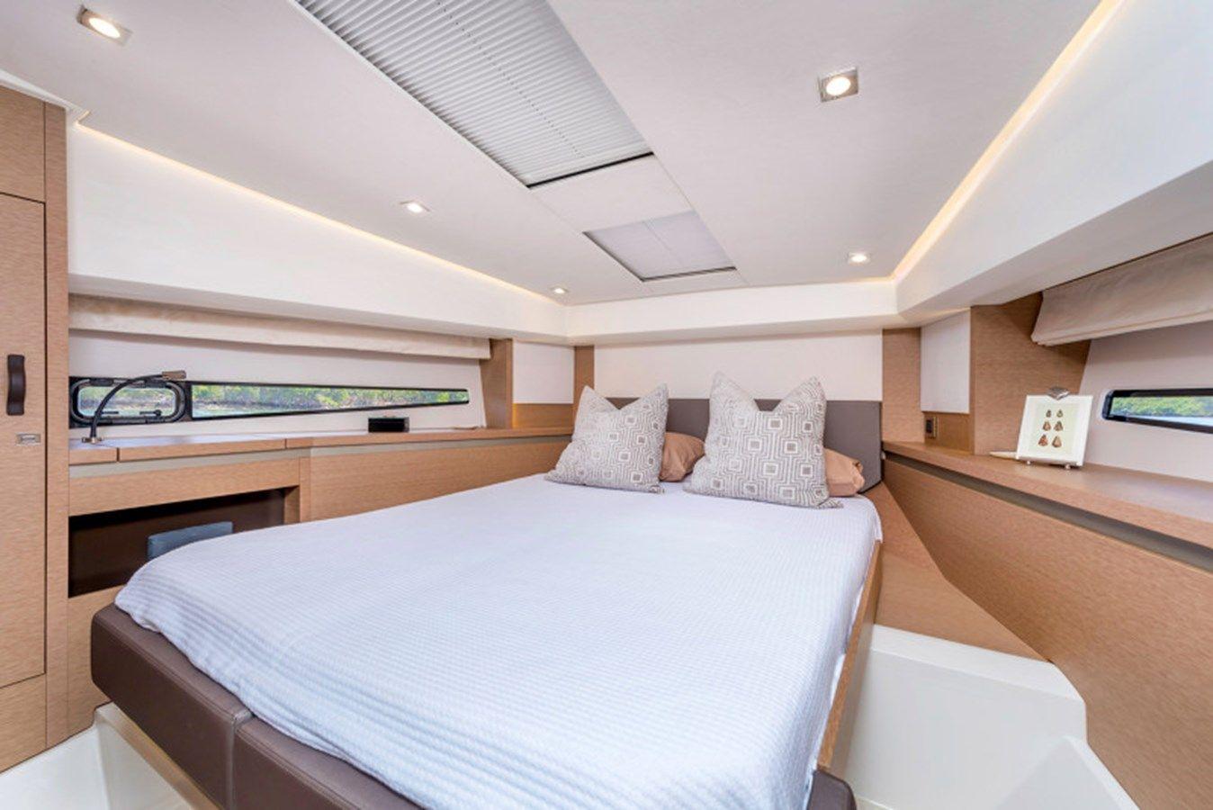 Buy a Prestige 460 - PRESTIGE at Shestakov Yacht Sales