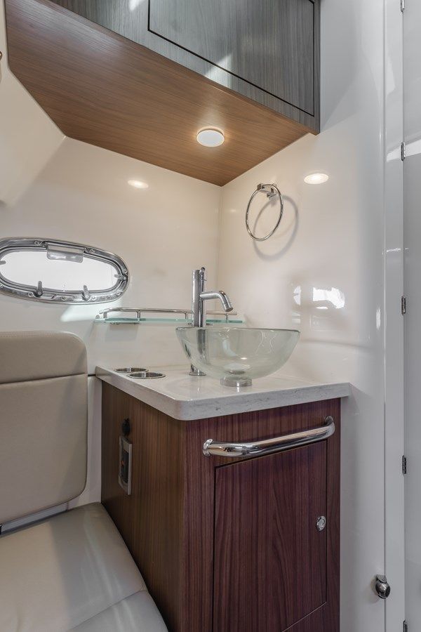 Лучшая цена на Robin Ann