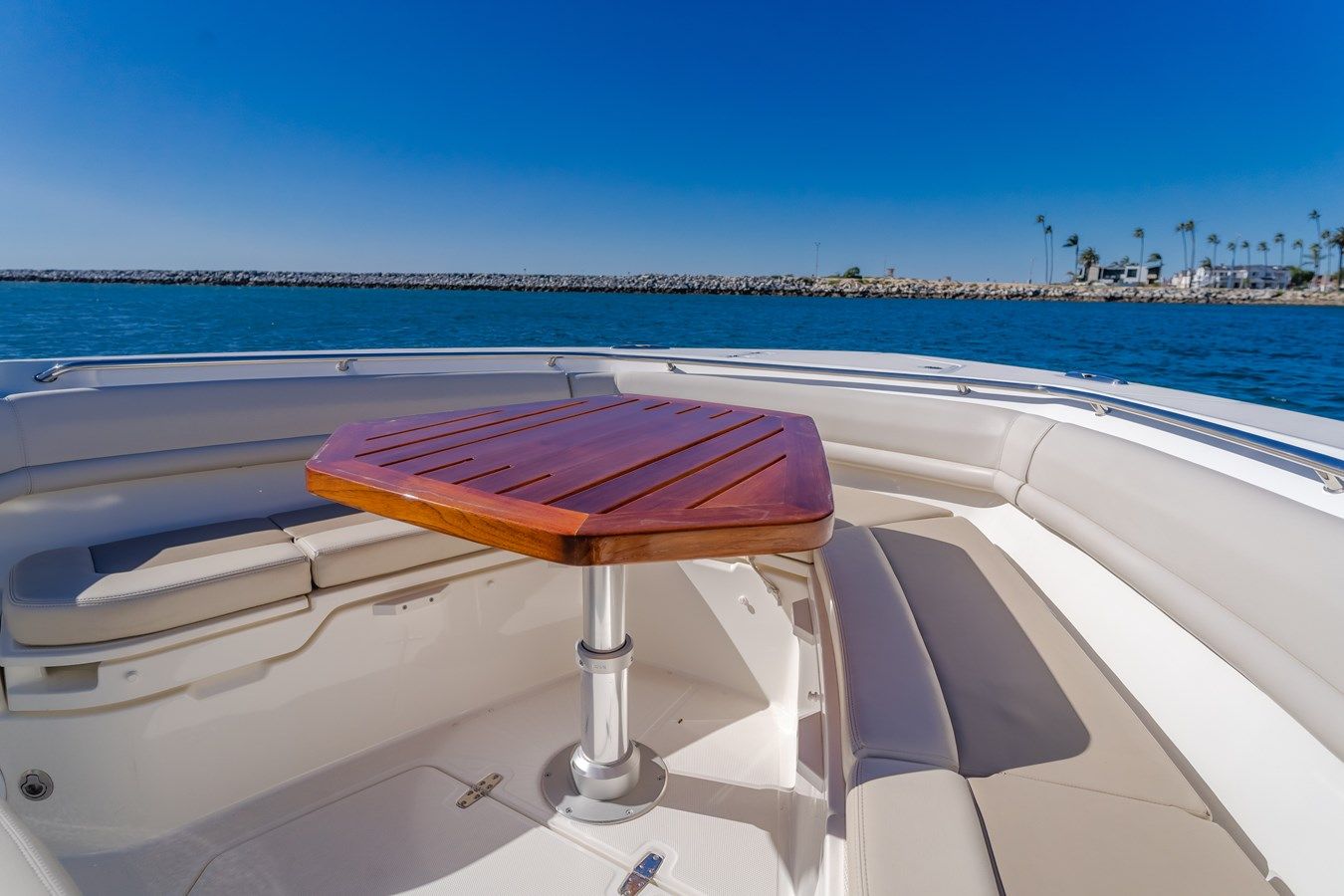 Купить яхту Robin Ann - Boston Whaler в Shestakov Yacht Sales