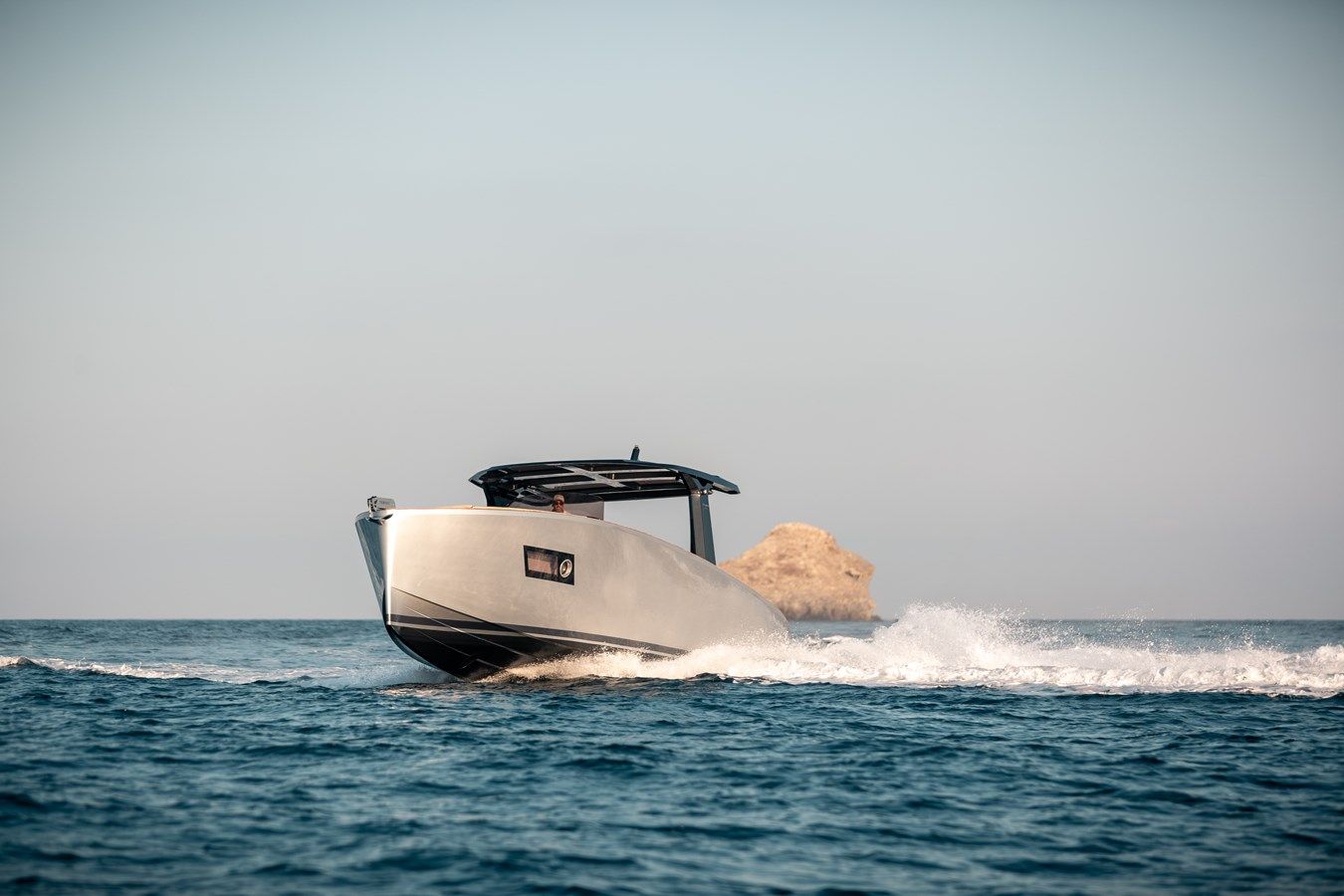 OASIS - TESORO YACHTS price