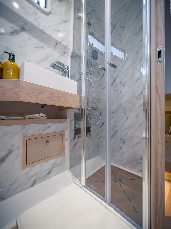 OASIS 2022 yacht sale