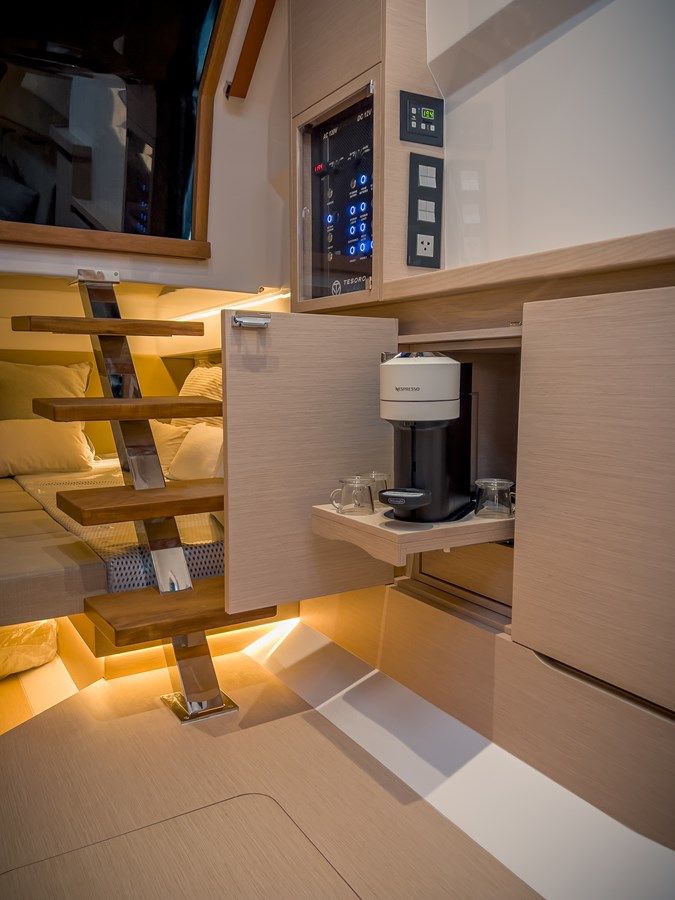 OASIS - TESORO YACHTS price