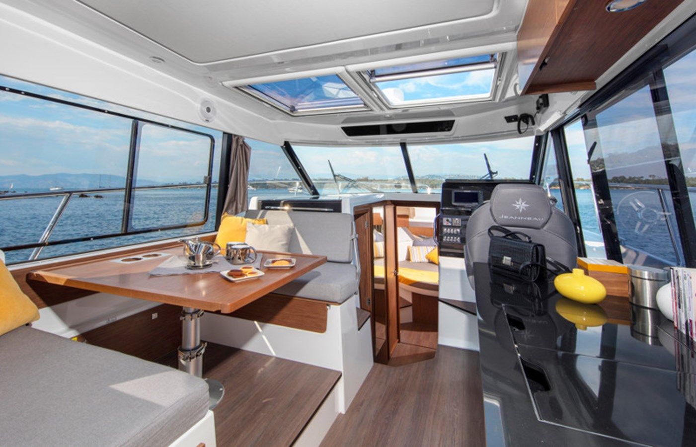 the best price on 1095 FLY NC1095 FLY