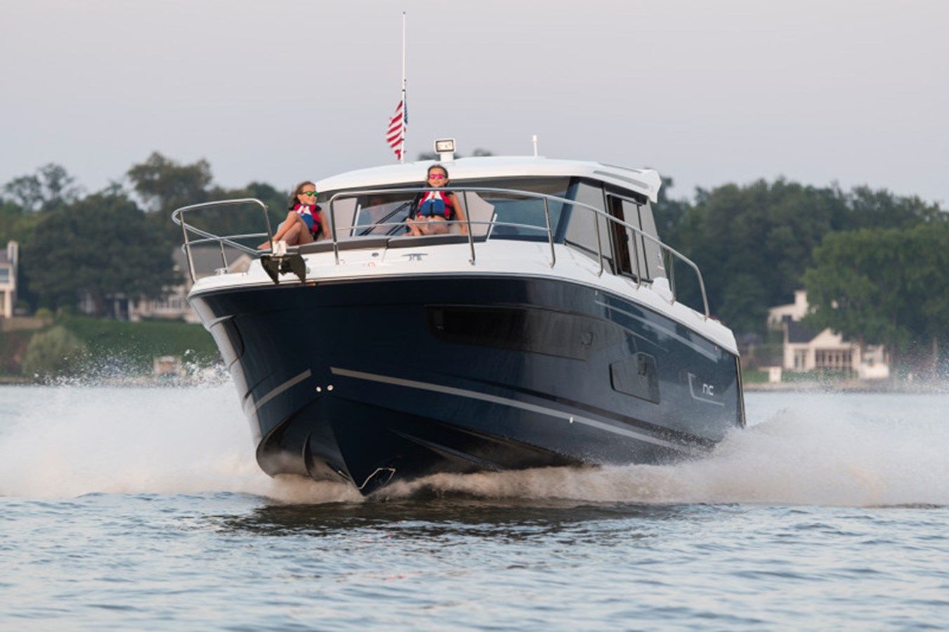 1095 FLY 2024 yacht sale