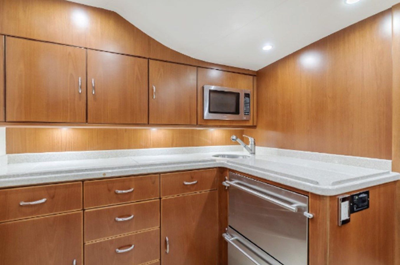 Buy a yacht Well Played 2011