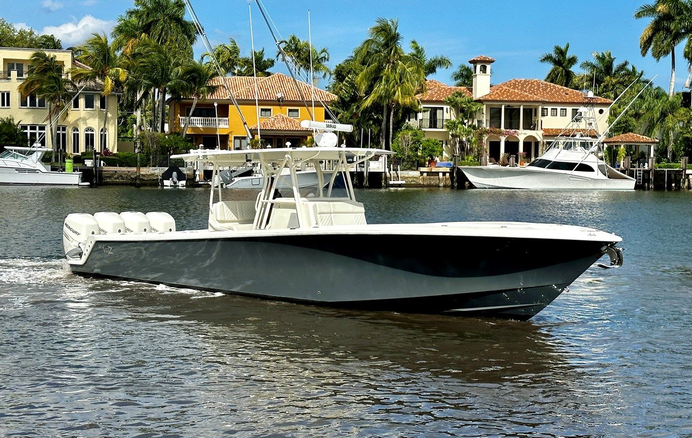 Лучшая цена на Sea Four - SEA VEE