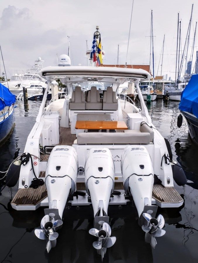 Buy a ANDIAMO II - Azimut Yachts at Shestakov Yacht Sales