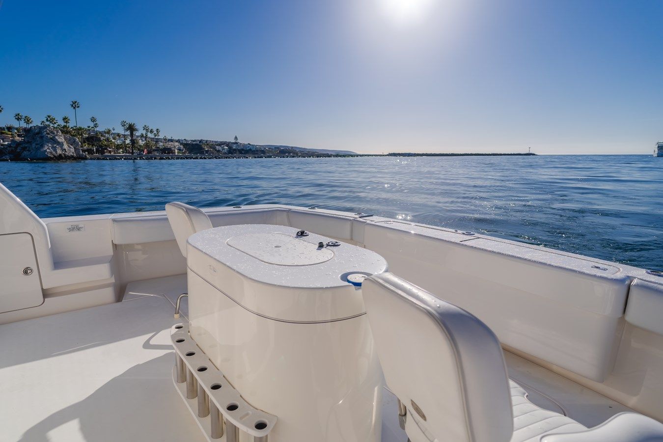 Стоимость яхты Pura Vida