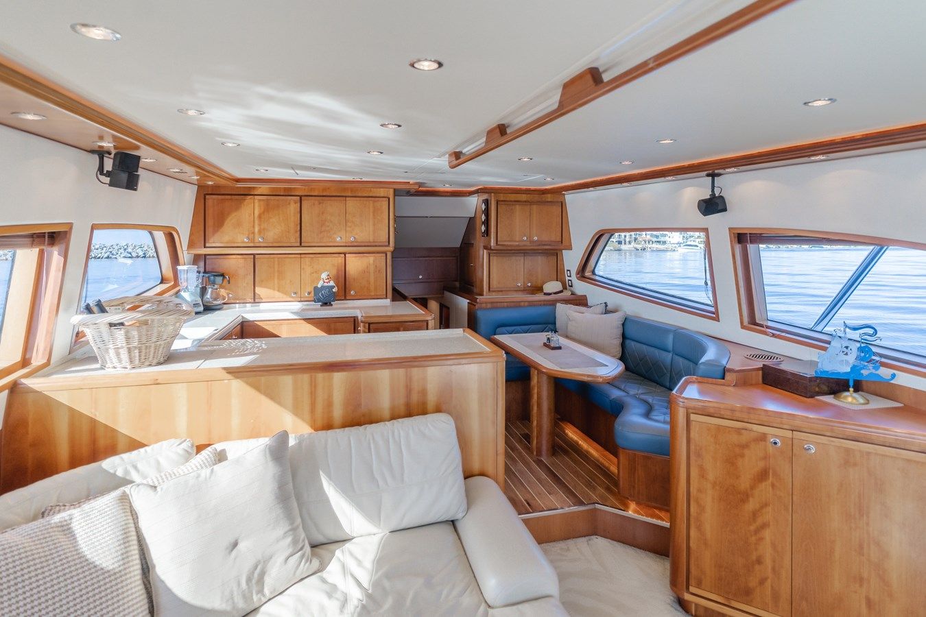 Pura Vida - Bertram Yacht