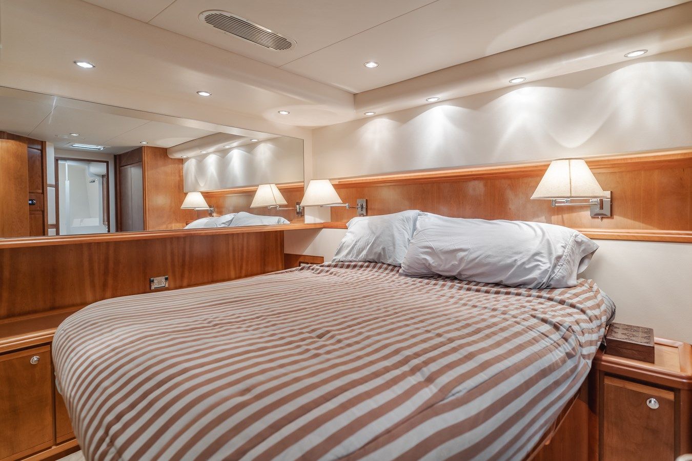 Купить яхту Pura Vida 2007 в Shestakov Yacht Sales