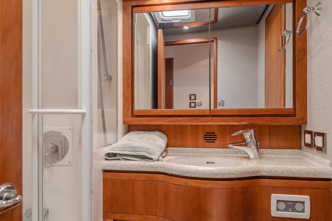 Pura Vida - Bertram Yacht