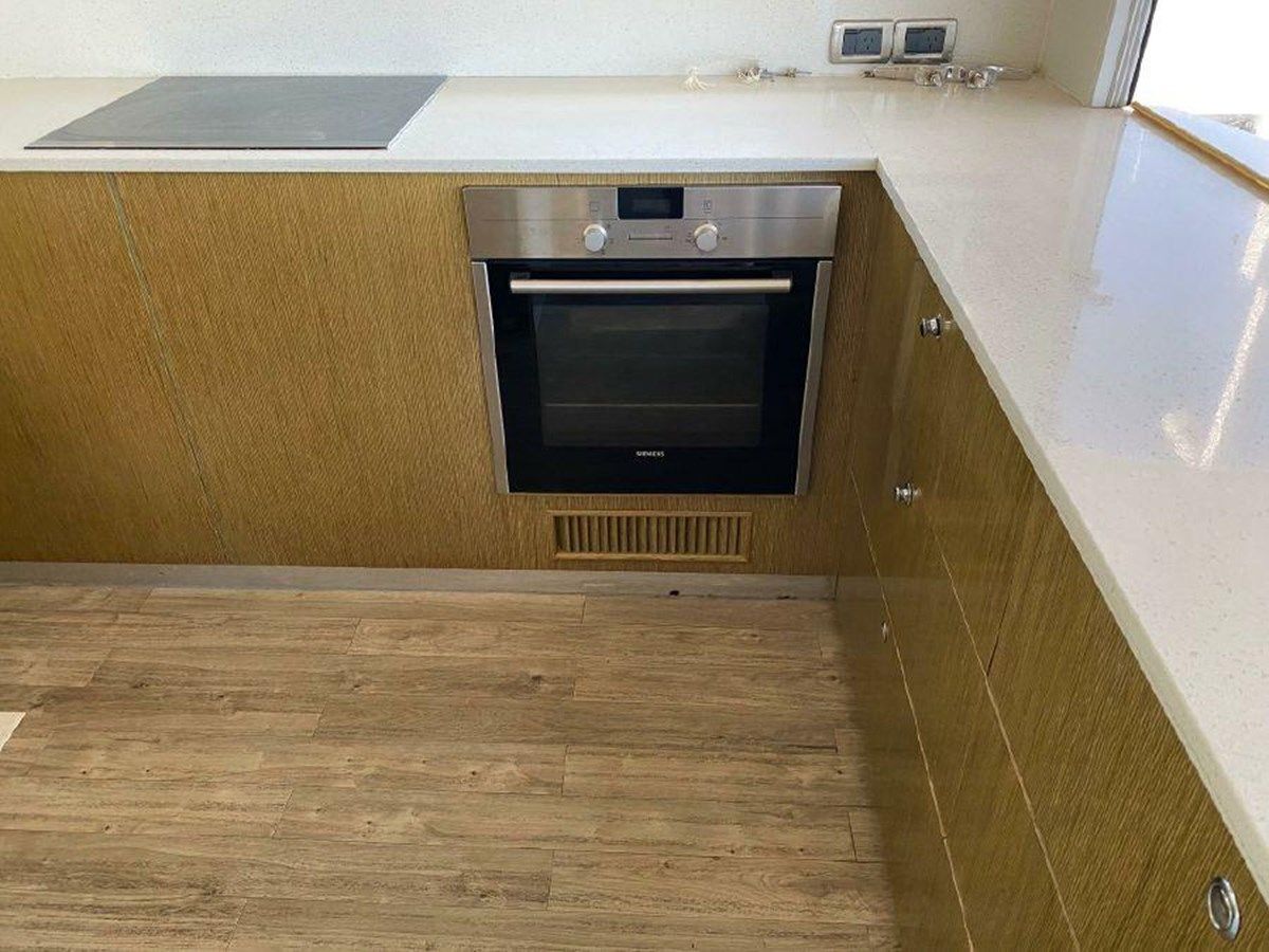 Buy a POWER PLAY - CAPE POWER CAT at Shestakov Yacht Sales