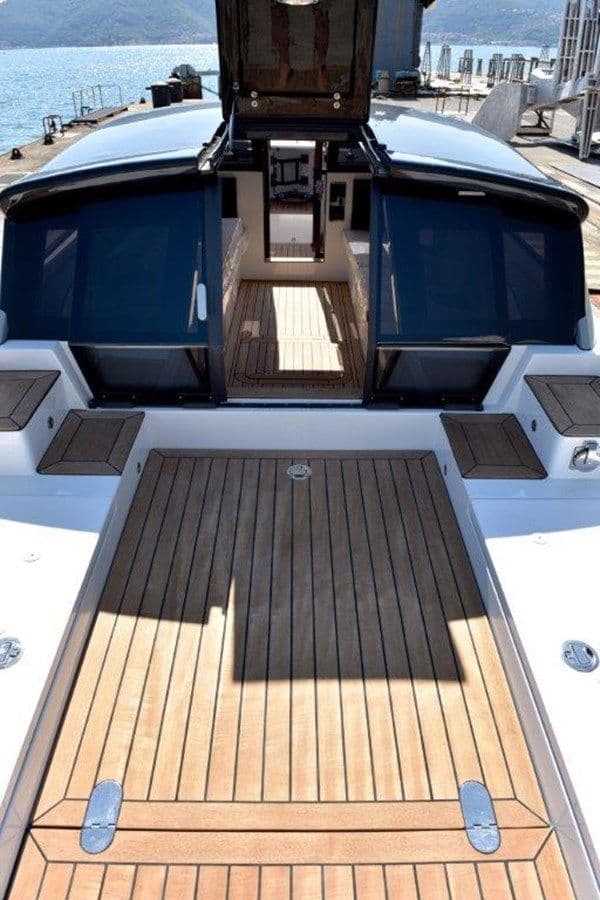 Buy a WB 7.5m CUSTOM LIMO TENDER - WOODEN BOATS SRL at Shestakov Yacht Sales