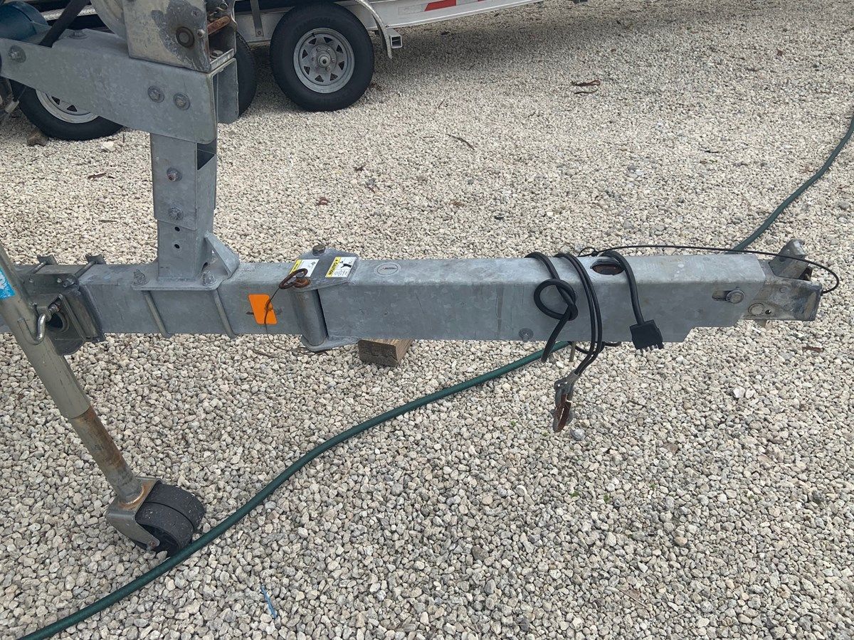 BAYLINER ELEMENT F18 - BAYLINER yacht sale