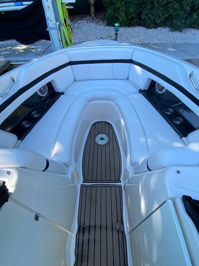 Unnamed Vessel - SEA RAY