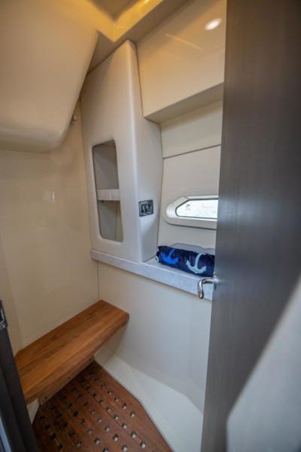 best yacht sales deals Regal 38 - Regal