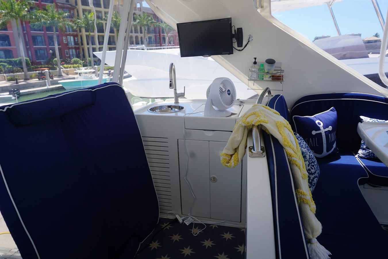 the best price on 52 Pilothouse - Ocean Alexander