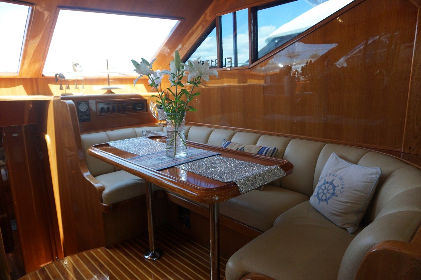 best yacht sales deals 52 Pilothouse 52